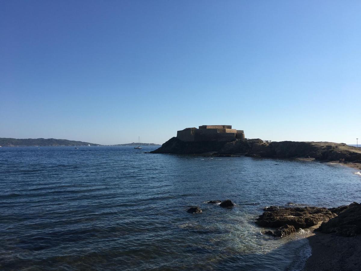 La Provence Authentique A 30 Minutes Des Plages Lägenhet Collobrières Exteriör bild